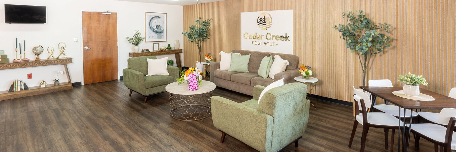 Wide lobby view at Cedar Creek Post Acute